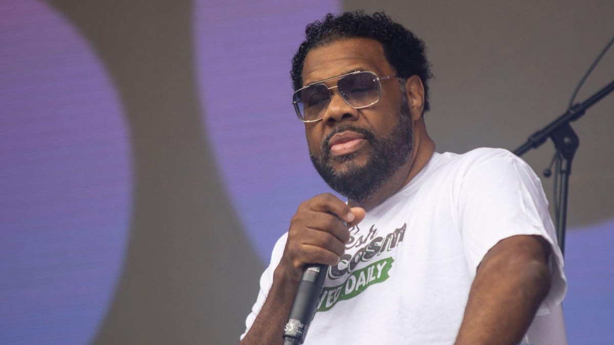 Fatman Scoop скончался после перенесенной ”неотложной медицинской помощи" на сцене