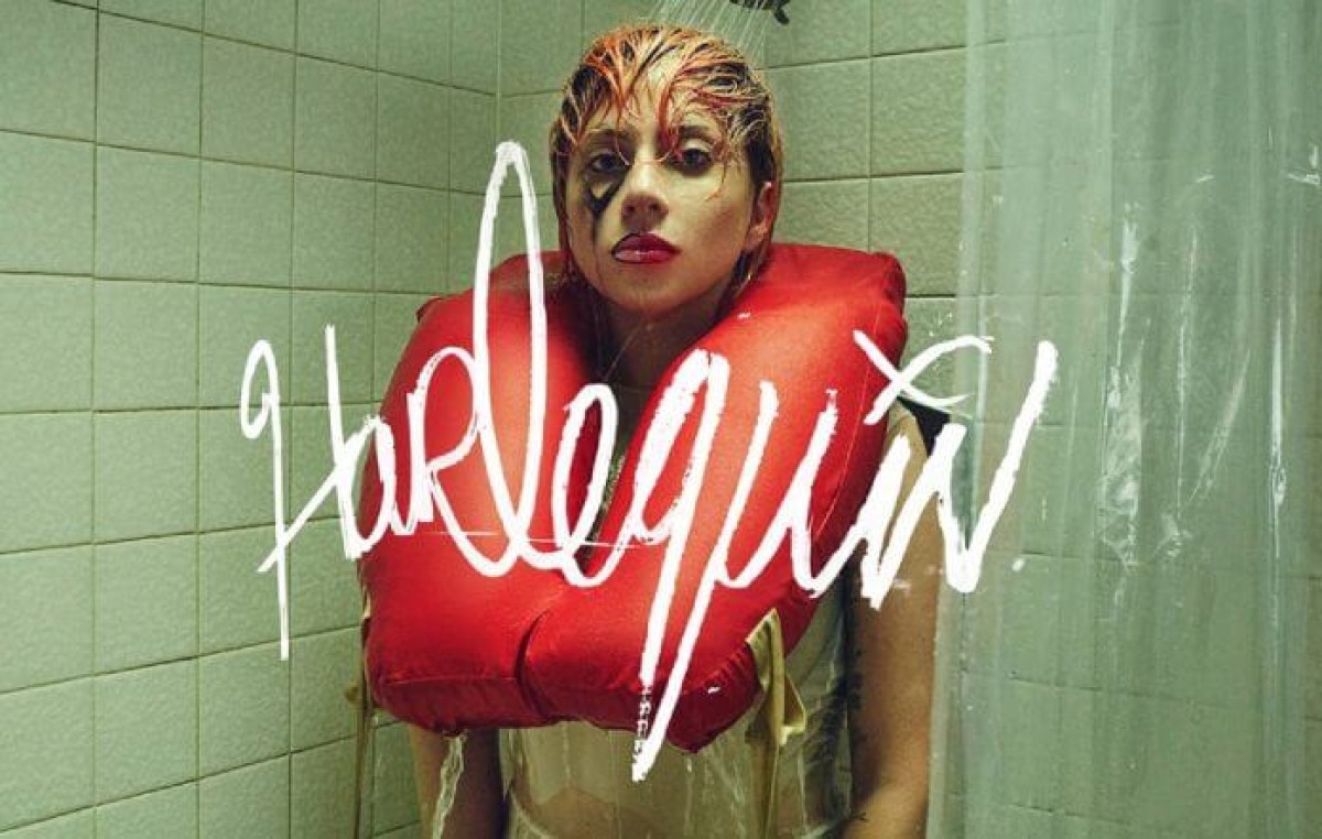 Lady Gaga анонсирует альбом "Joker 2" "Harlequin"